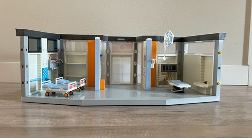 Playmobil city life hospital - -,