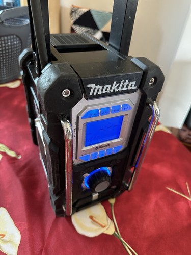 Makita dmr106 black bluetooth - makita,