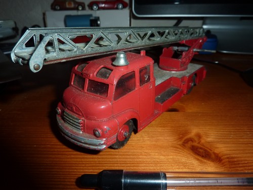 Dinky super toys 956 turntable - super,