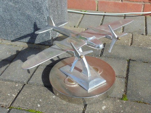 Metal propeller plane - (#1614),