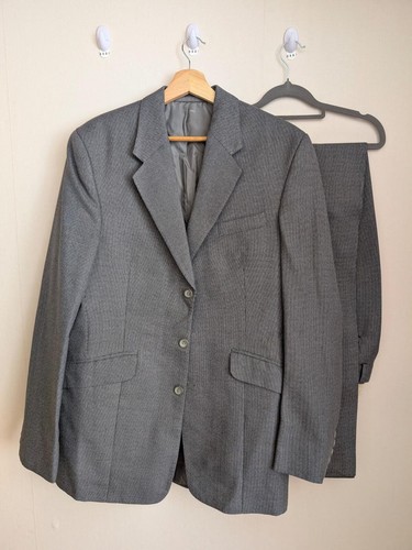 Vintage 1980s piece suit grey