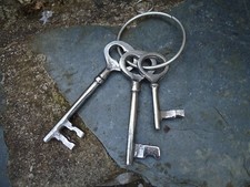 Large jail keys - large, vintage