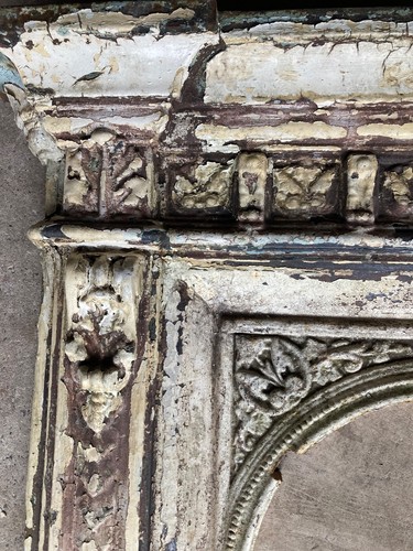 Fire surround used - surround,