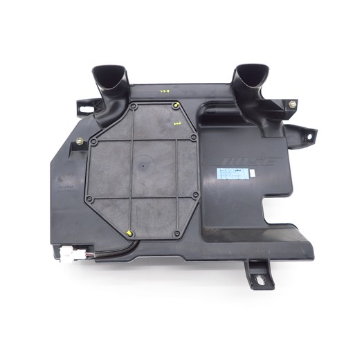 Subwoofer mercedes r230 rhd - subwoofer,