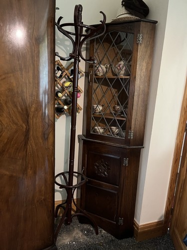 Lovely corner display - display, cabinet