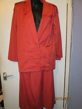 VINTAGE BEAUTIFUL  SKIRT SUIT STUDIO DEE SZIE 10/12 BURNT ORANGE / CORAL COLOUR