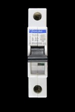 DOEPKE 32 AMP CURVE B 6kA MCB