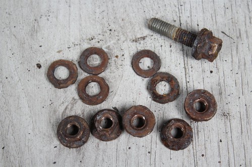 Manifold nuts bolts - ,