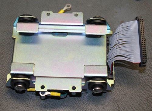 Hdd caddy and ide cable - caddy,