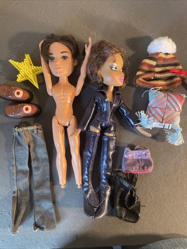 Bratz dolls with clothes - bratz,
