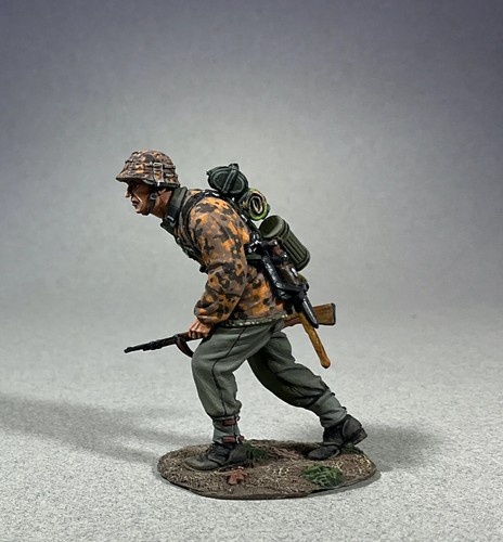 Britains soldiers 25131 - soldiers,