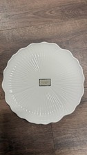 1x White Shell Dinner Plates