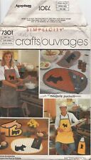 Simplicity Kitchen & Barbeque Accessories  Paper Pattern - Cut & Complete 7301
