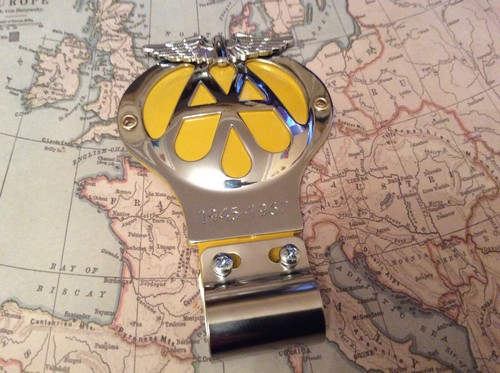 Classic car badge - aa,