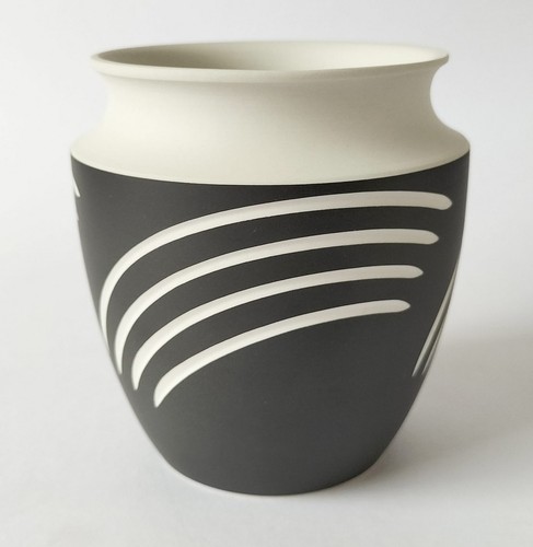 Wedgwood jasperware black - wedgwood,