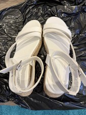 Women's Peacock White Sandals