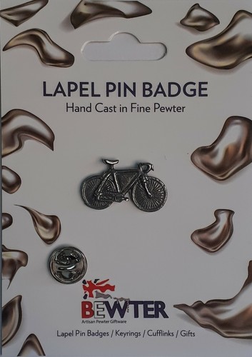 Racing bike cyclists pin - racing,