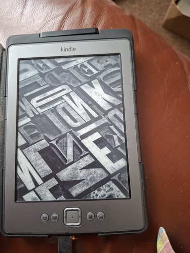 Amazon kindle 4th generation - amazon,