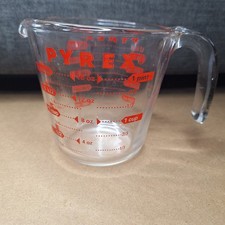 Pyrex Medium Glass Measuring Jug 0.5L  500ml 1 Pint