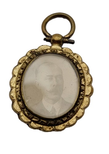 Antique glass photo - antique, locket