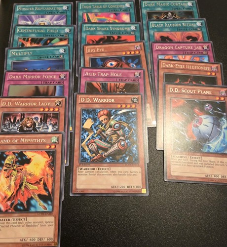 Collection of 16 - yu-gi-oh,