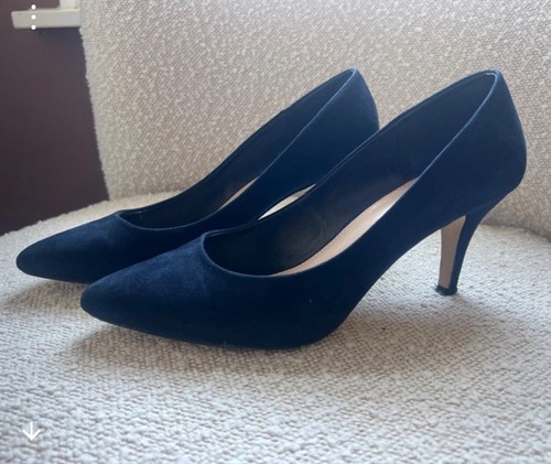 Size navy suede carvela - 41,