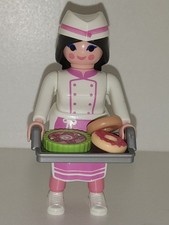 Playmobil woman pastry shop