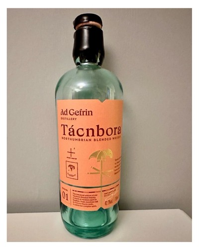 Collectable tácnbora whisky - collectable,