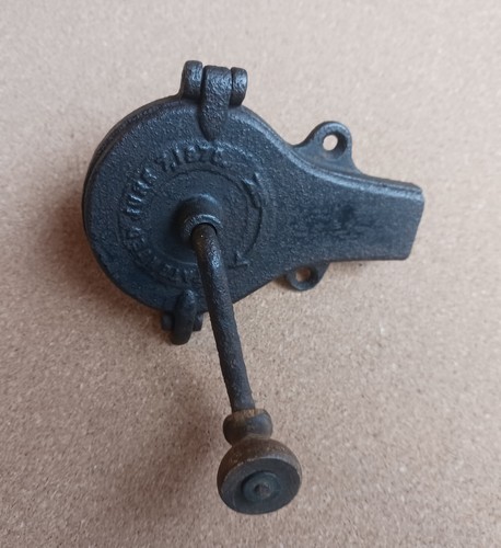 Antique the bellows cast - antique,