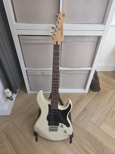 Yamaha pacifica electric - pacifica,