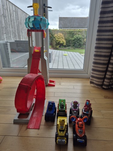 Paw patrol foot tower with - paw,