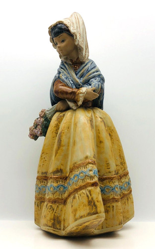 Lladro porcelain figurine - lladro,