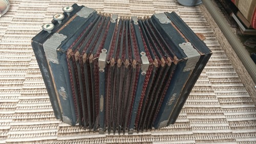 Ludwig accordian untested - -,