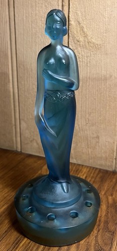 1930s art deco - blue, satin