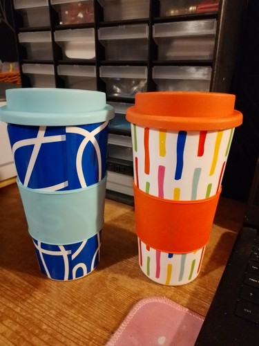 Pair travel cups for hot - cups, or