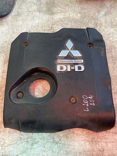 Mitsubishi 200 triton - /,