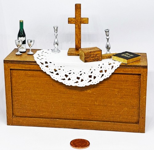 Dolls house miniature - dolls,