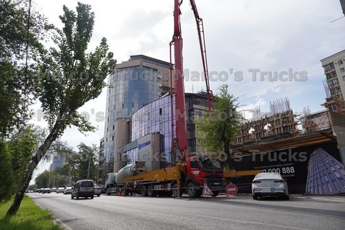 Truck photo iveco crane - photo,
