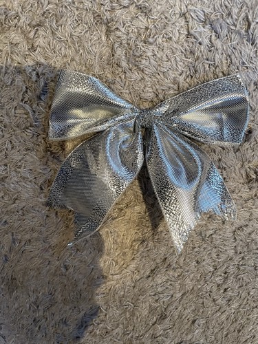 Job lot silver bows - lot,