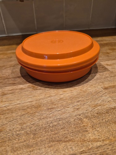 Tupperware round bowl - tupperware,