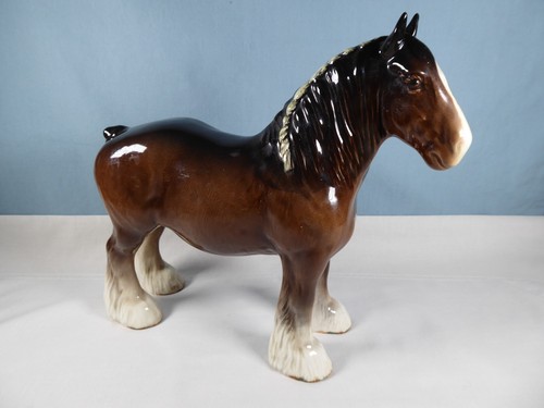 Beswick shire horse gloss - -,