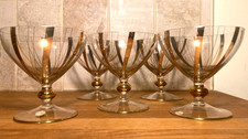 Gorgeous vintage set of 5