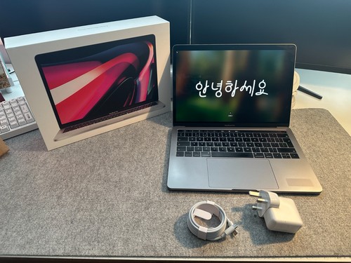 Apple macbook pro 2019 - apple,