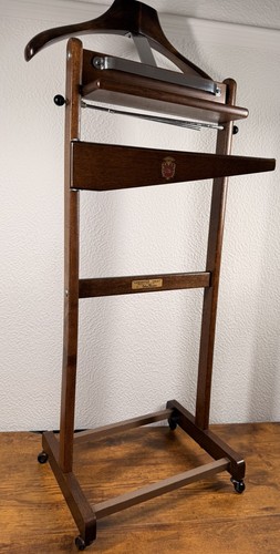 Gentleman valet 1900s - valet,,