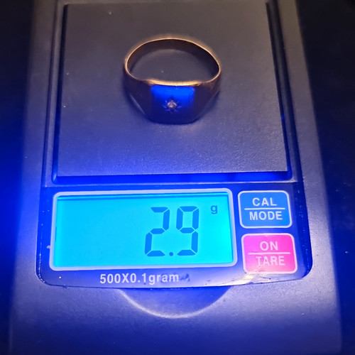 Yellow gold signet - gold, flush