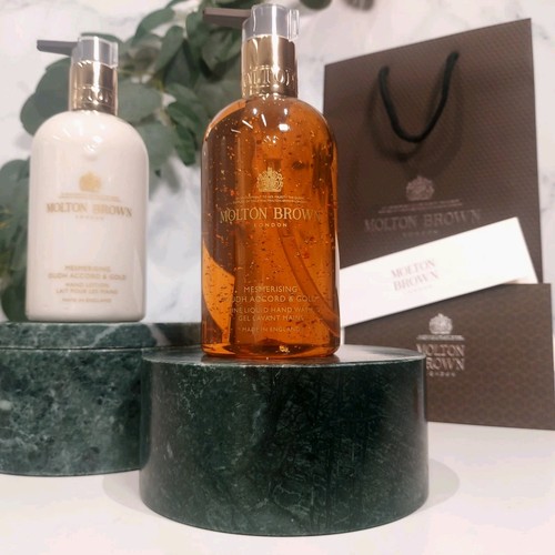 Molton brown gift set - brown,