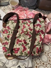 Oilcloth Mica Messenger Cross
