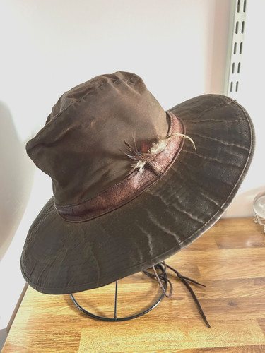 Barbour waxed hat wide - barbour,