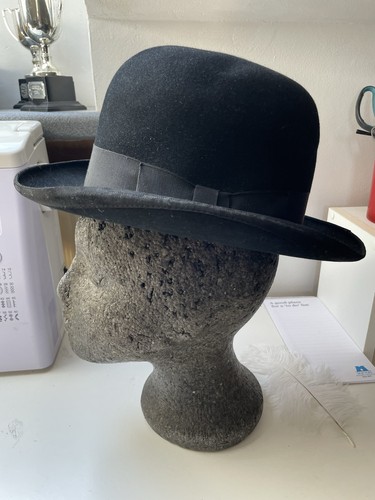 Vintage black felt - vintage, hat
