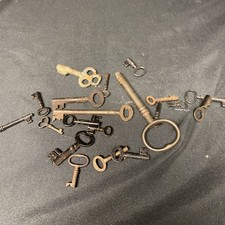 Vintage Key Lot of 20 Old